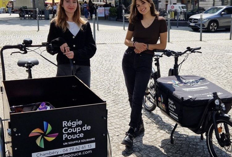 2 volontaires en Service Civique à la Régie 